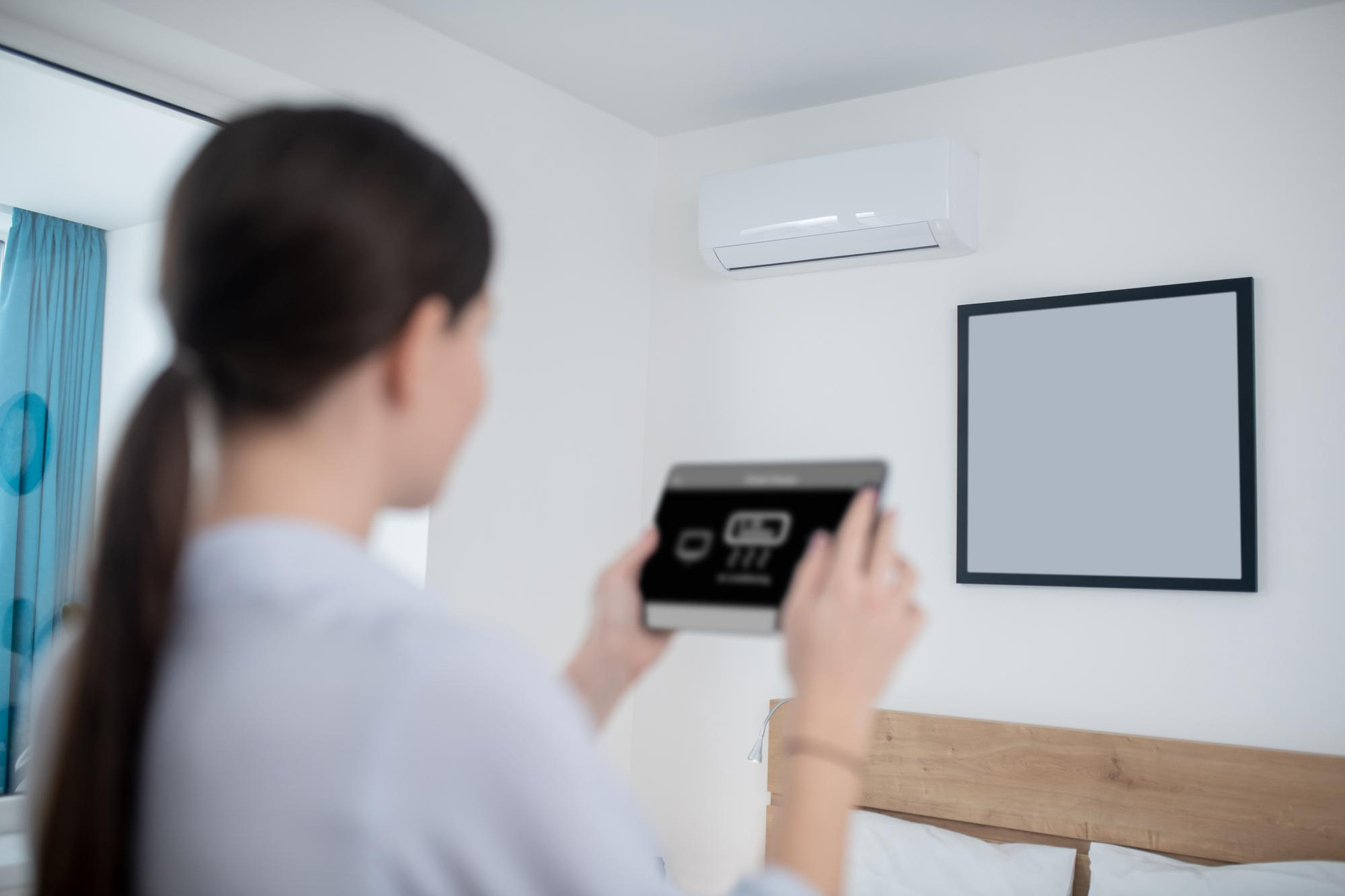 air conditioner using a tablet